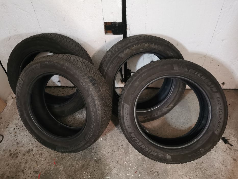 Opony wielosezonowe 215/55/R17 Michelin CrossClimate 2