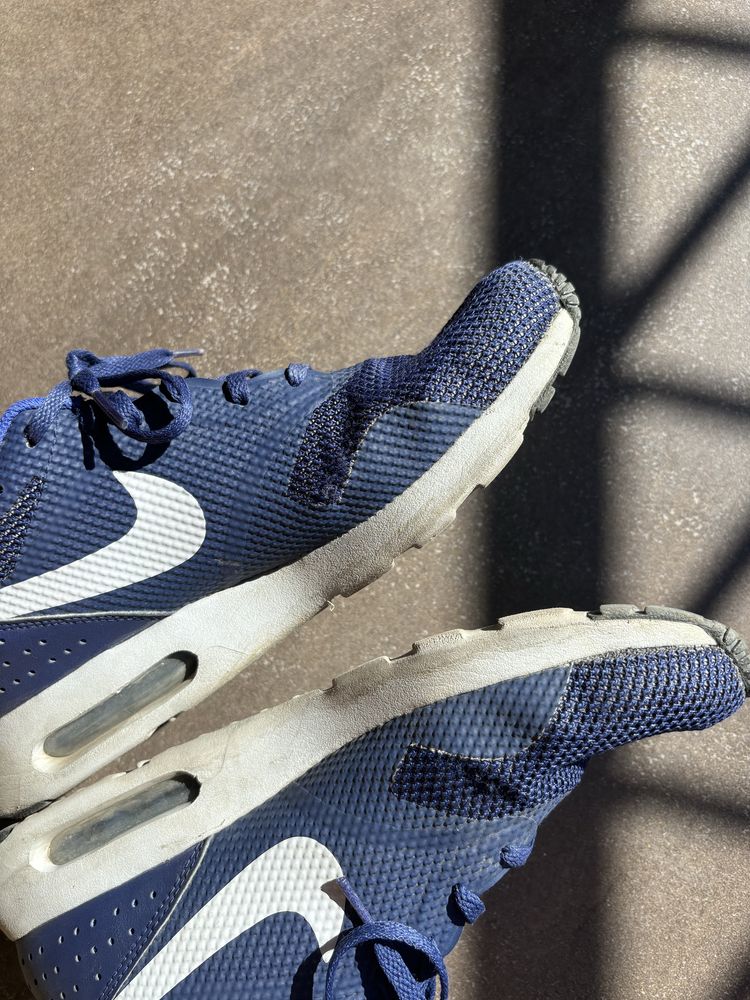 Buty męskie nike air max tavas 42,5 niebieskie oryginalne