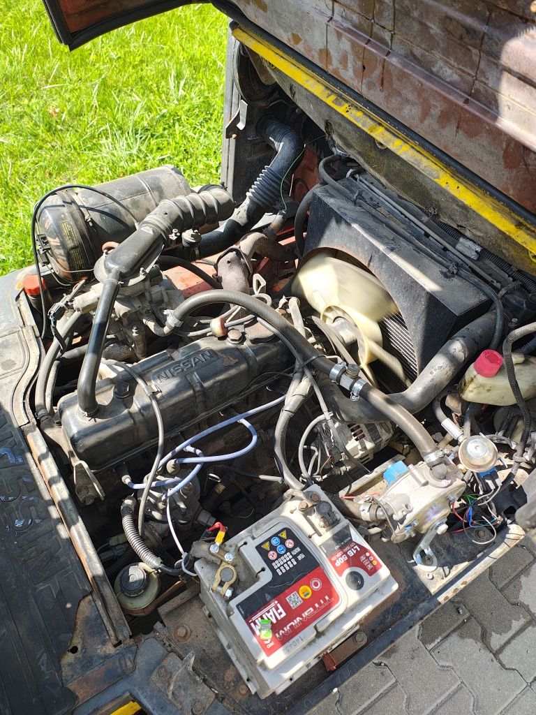 Wózek widłowy Nissan 1.8T, triplex 4,75m