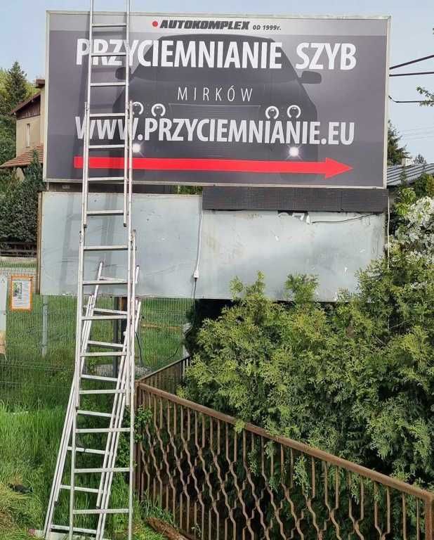 Montaż reklam / Oklejanie witryn, samochodów, mebli