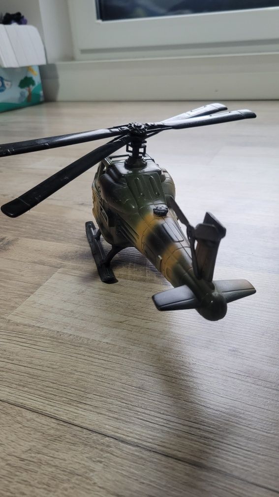 Helikopter wojskowy