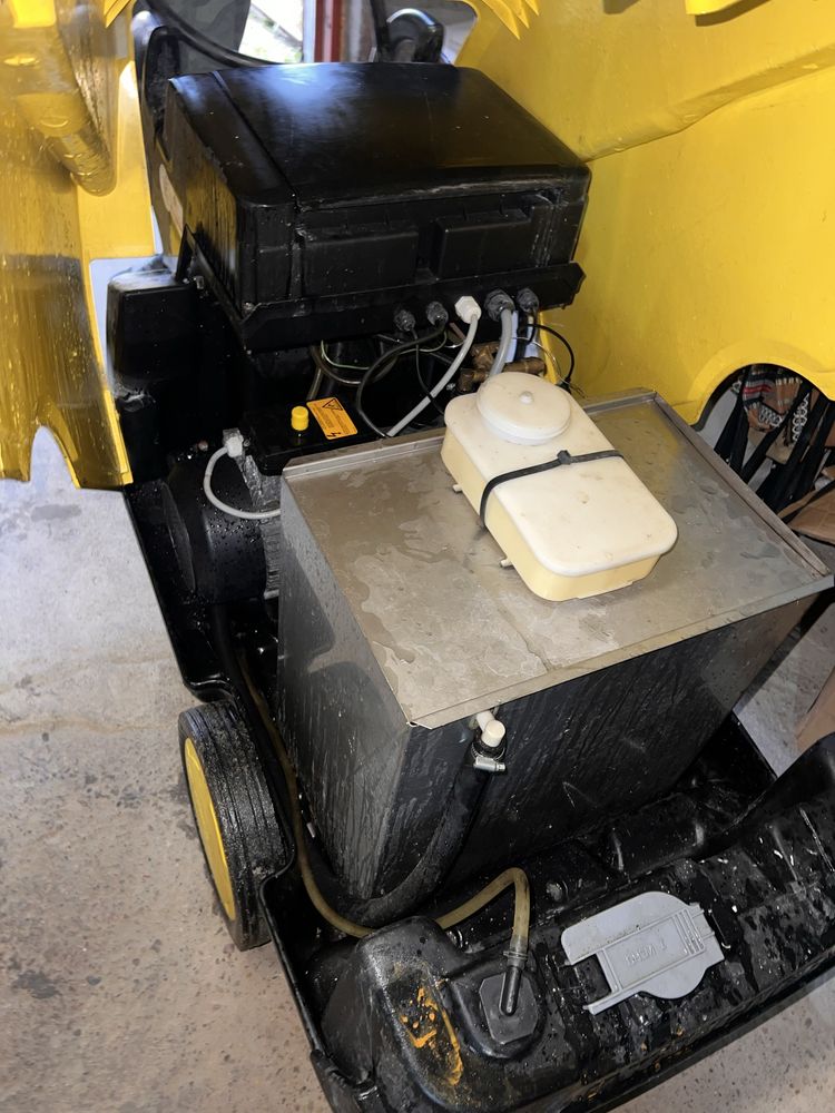 Gorącowodna MYJKA ciśnieniowa KARCHER HDS 801 E