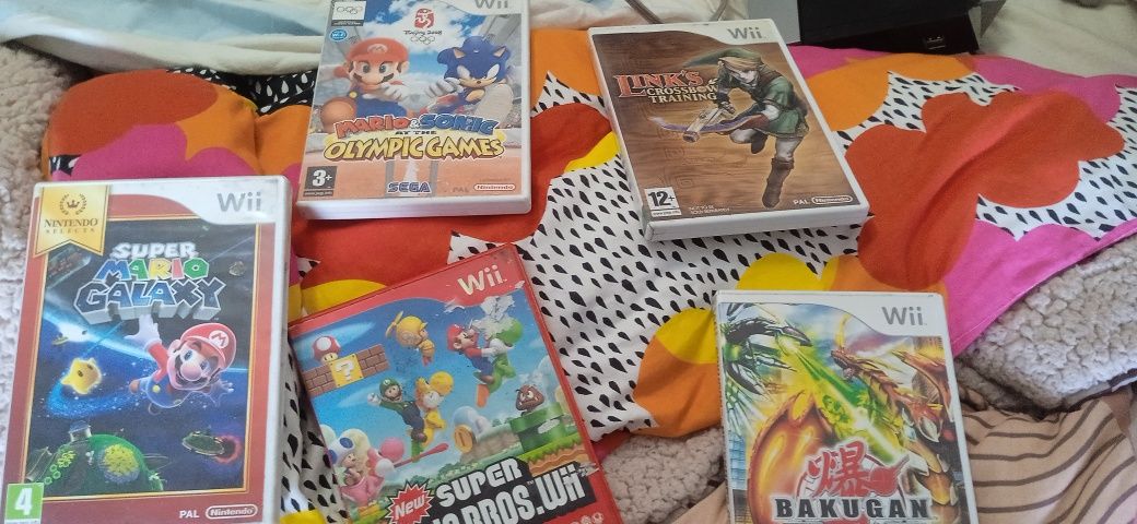 WII USANDA por 1 ano(jogos não estou parte nem comando da Wii))