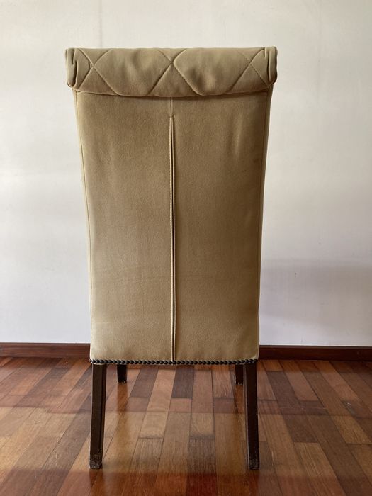 Conjunto de 4 Cadeiras em Excelente Estado.