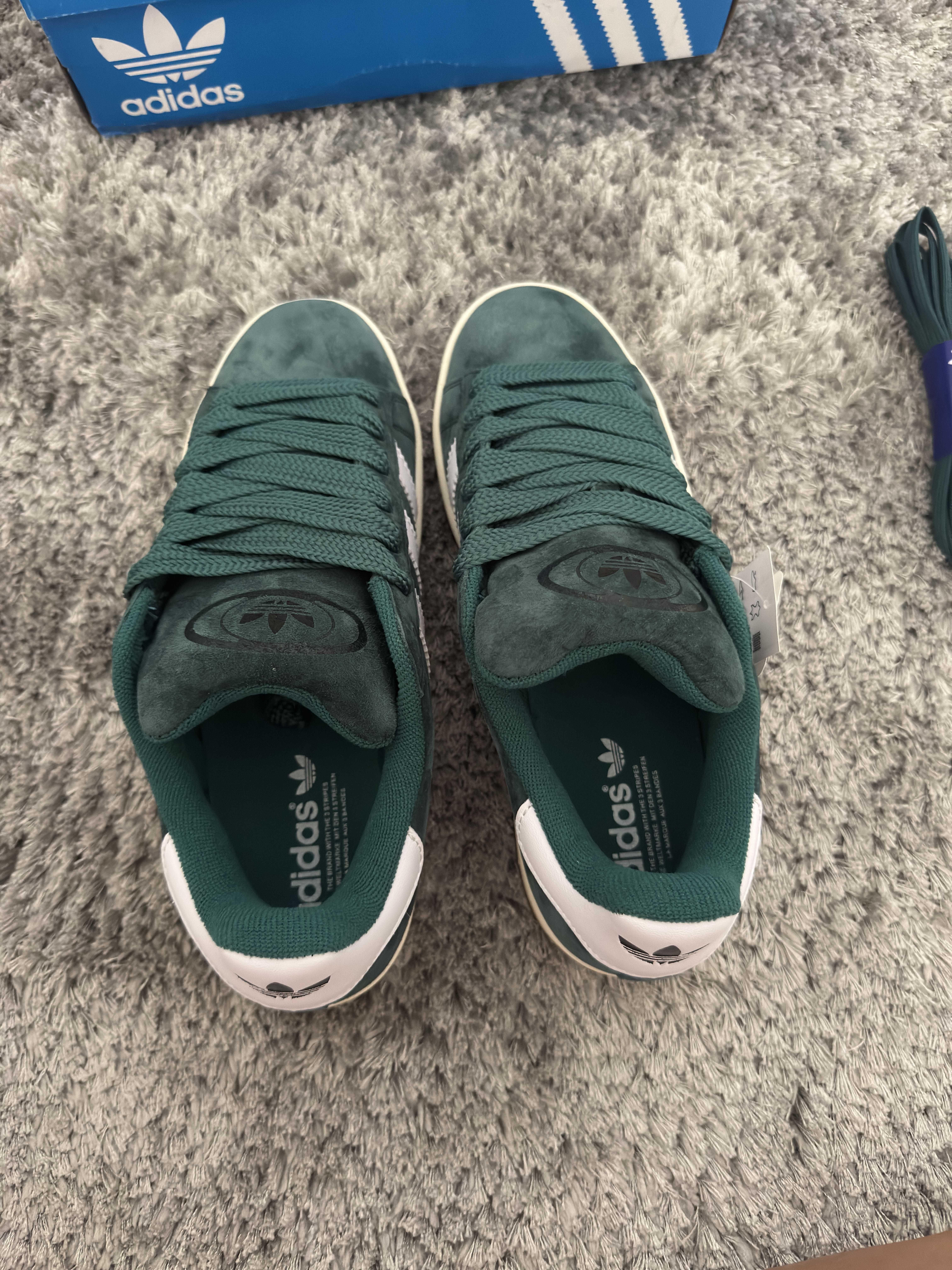 Ténis Adidas Campus verdes (42)