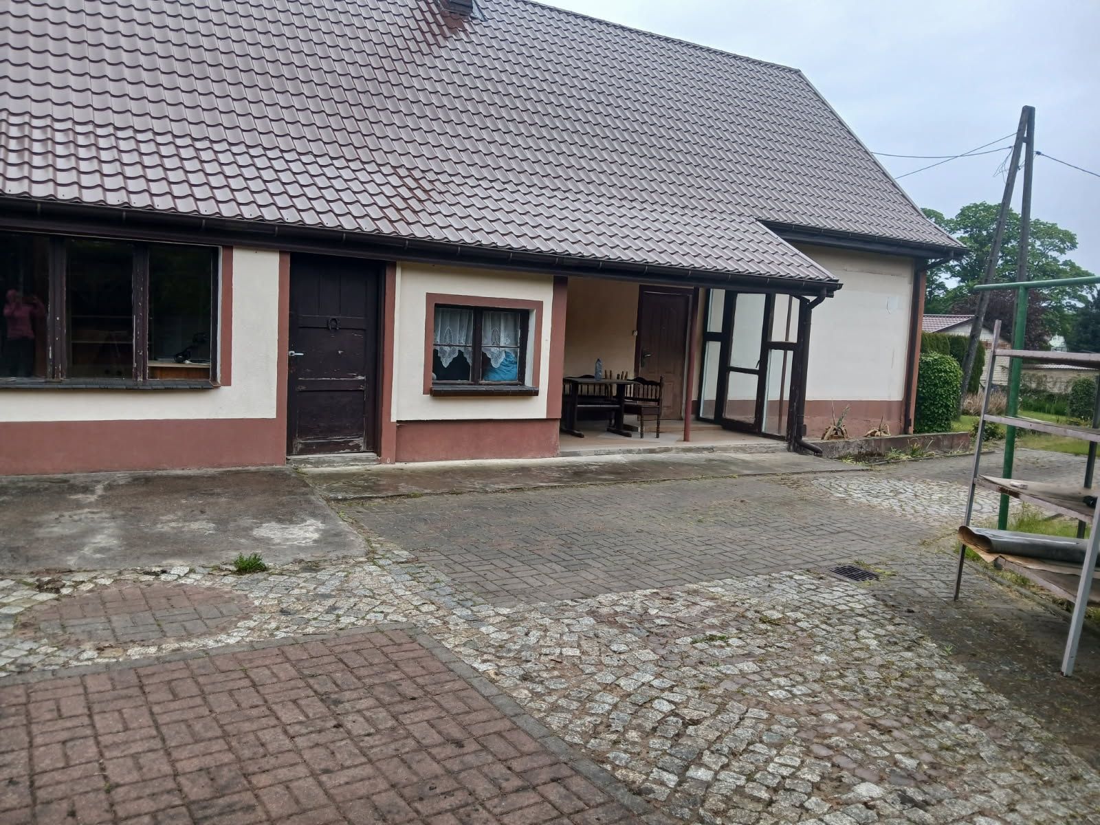 Sprzedam dom blisko miasta