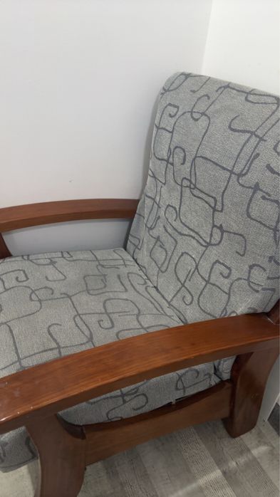 Sofá usado de boa qualidade usado apenas 2 anos amigável de bolso