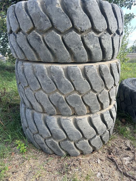 Opona  23,5 R25  L5 Triangle