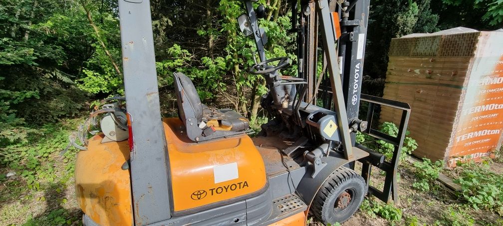 Wózek widłowy toyota 6fg15