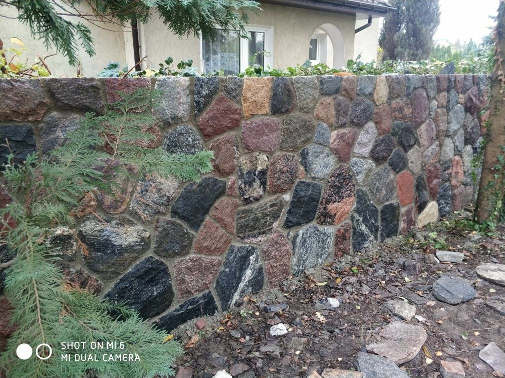 Kamień polny kamieniarskie kamieniarz ogrodzenia mury elewacje podjazd