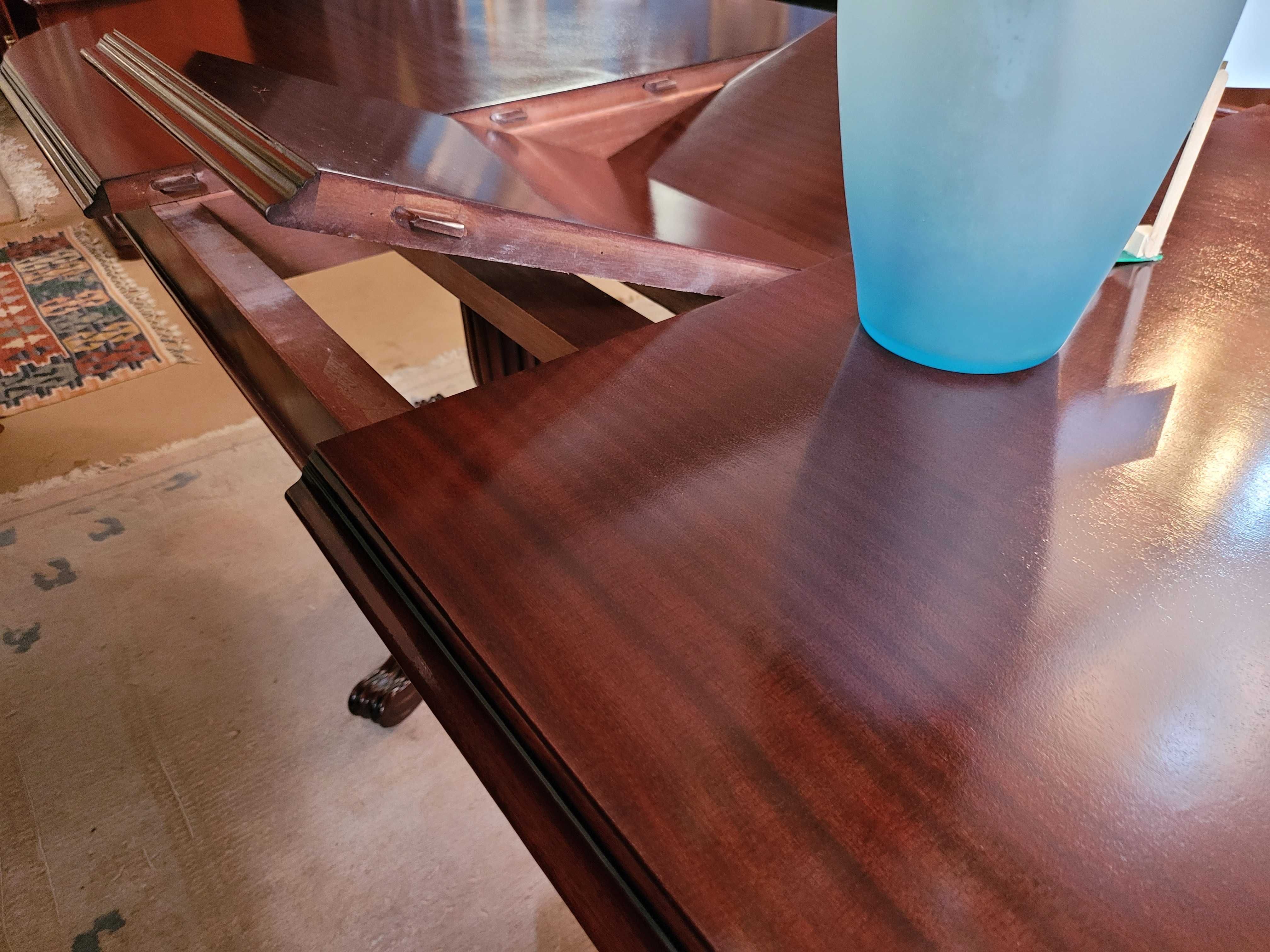 Mesa de sala em madeira com dois pés de galo - Extensí