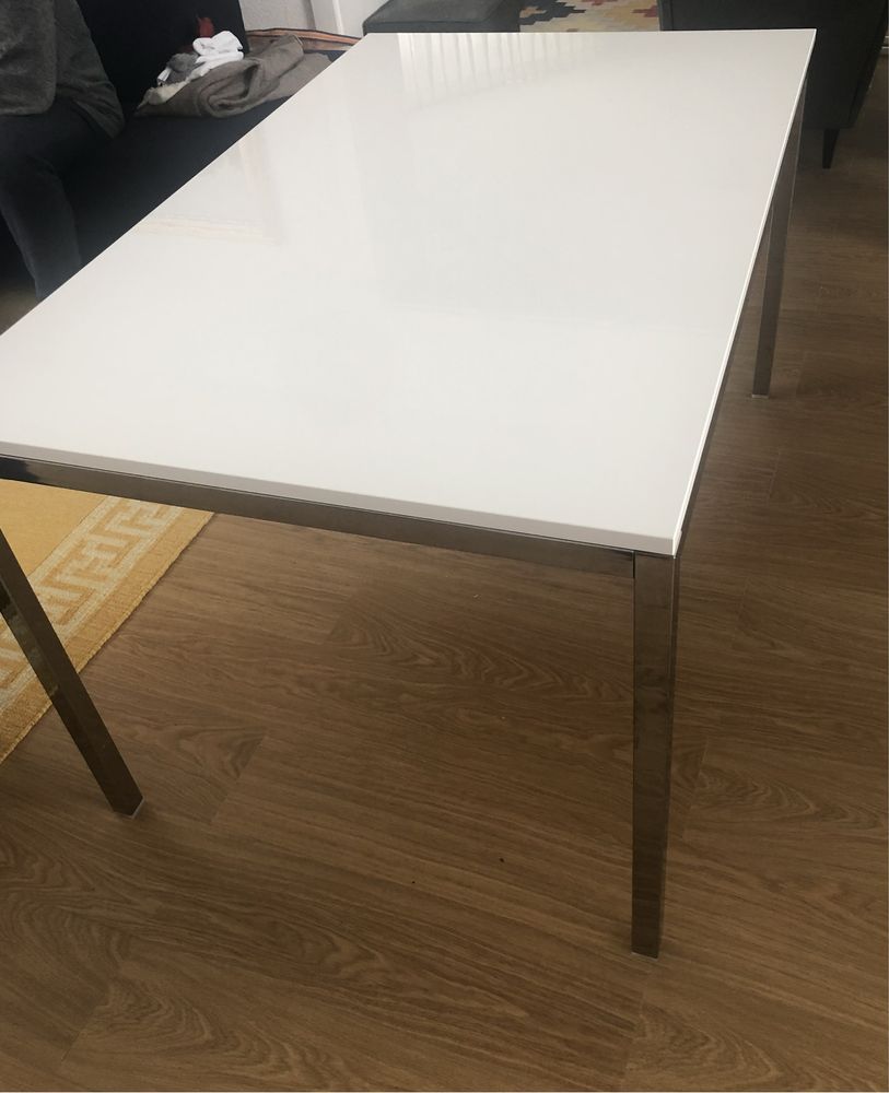 Stół TORSBY Ikea bialy polysk + 4 krzesla