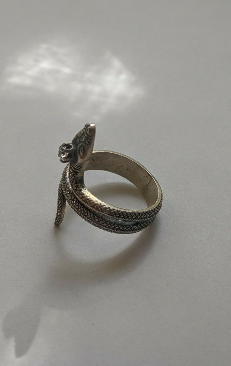 Кольцо змея серебро