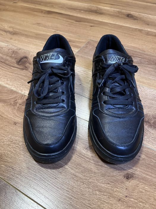 Кросівки кожані розмір 40 нові