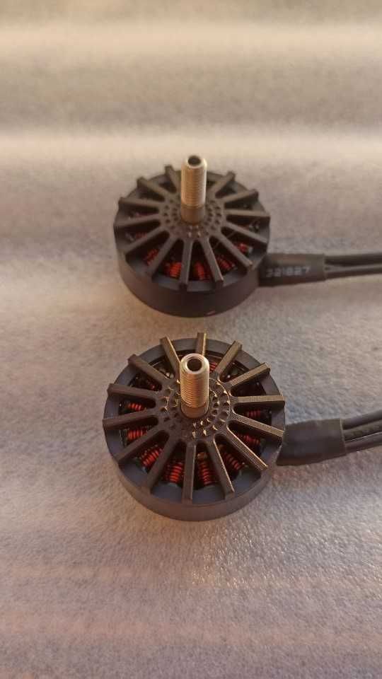 Набір двигунів 2807 1300KV для дронів 7-8 дюймів