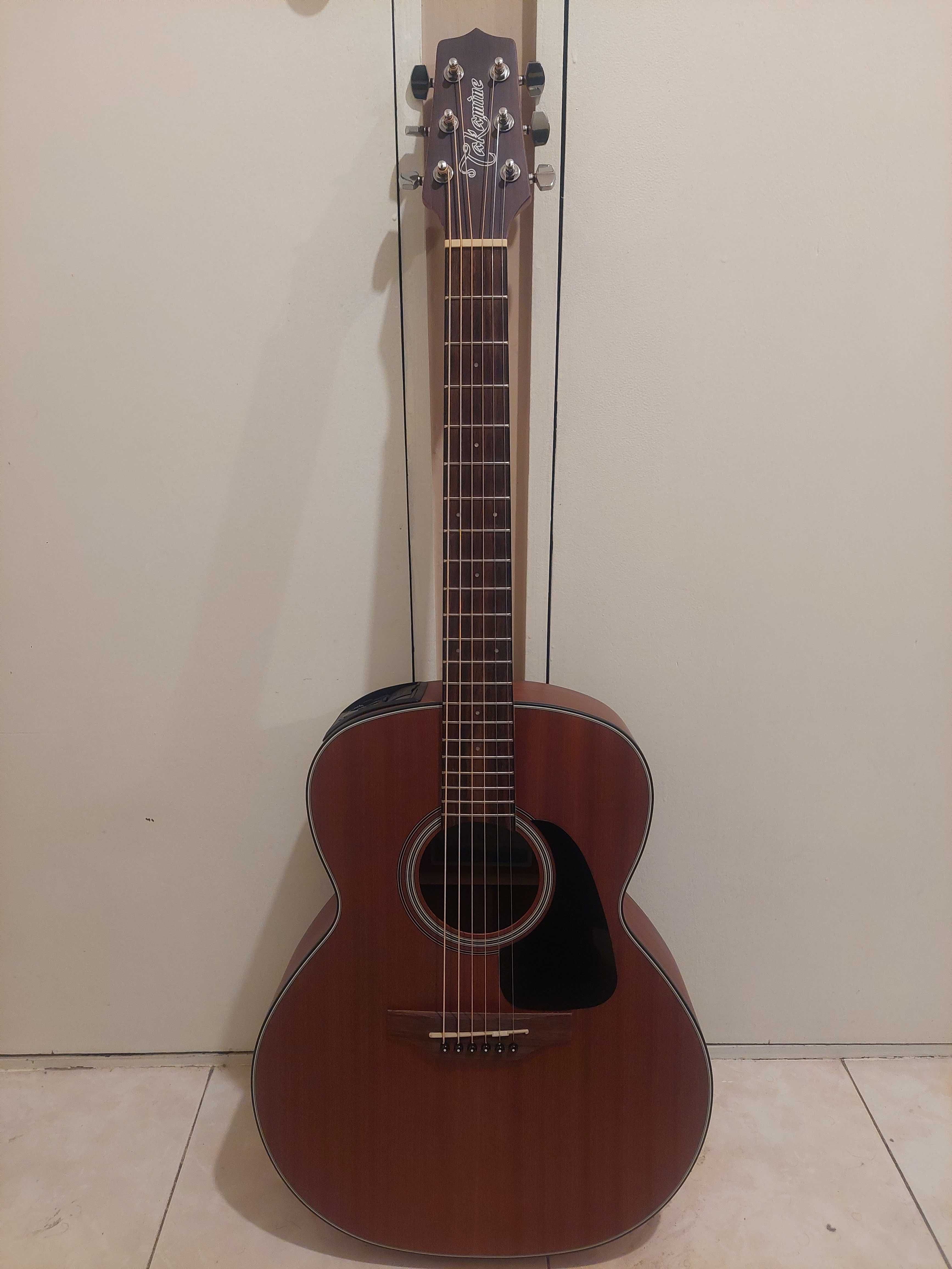 Guitarra acústica 3/4 Takamine GX11MENS