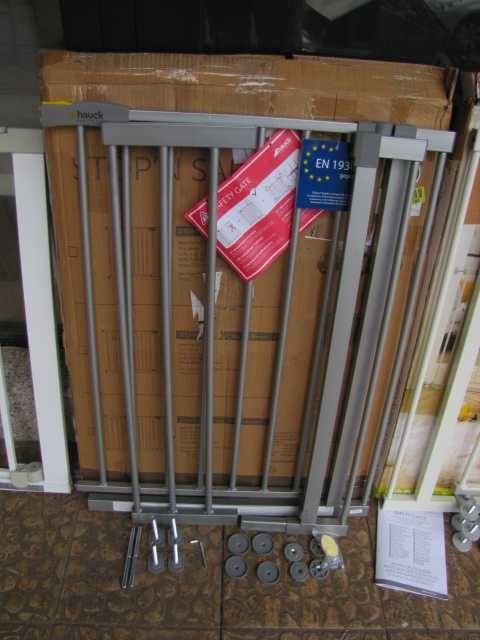 Bramka zabezpieczająca ochronna dla dzieci HAUCK 96-101 cm szara