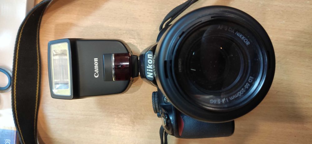 Фотовспышка Canon Speedlite 220EX