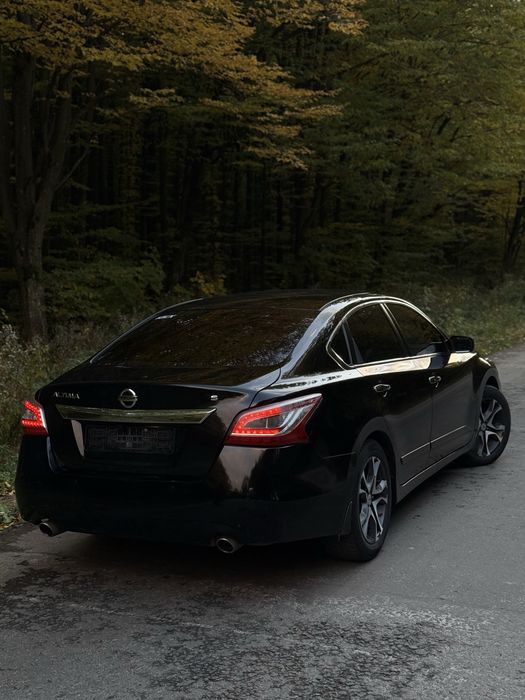 Nissan Altima 2015 2.5 бензин