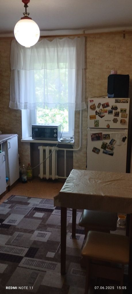 Продаю 2кк на Мира