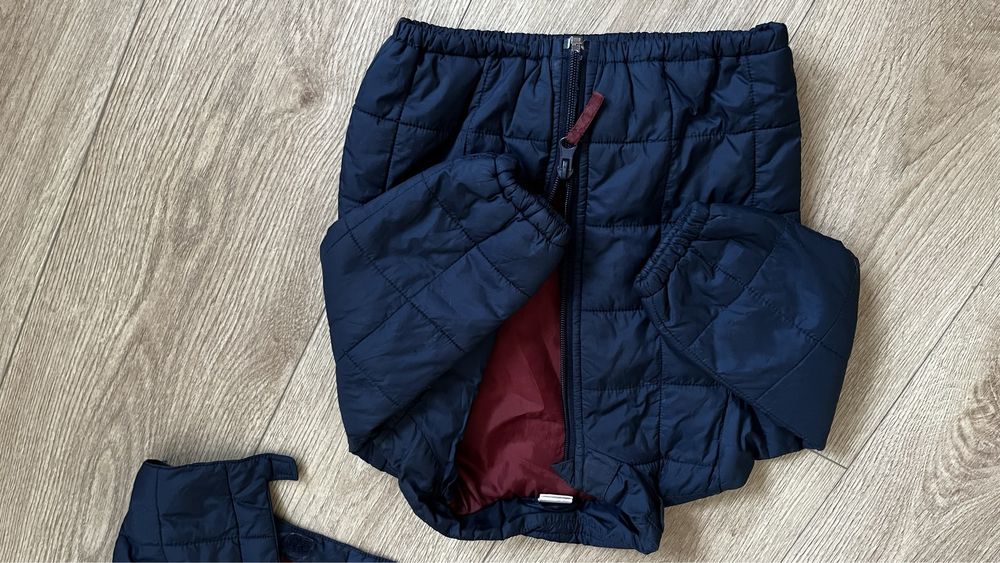 Kurtka wiosenna z kapturem.