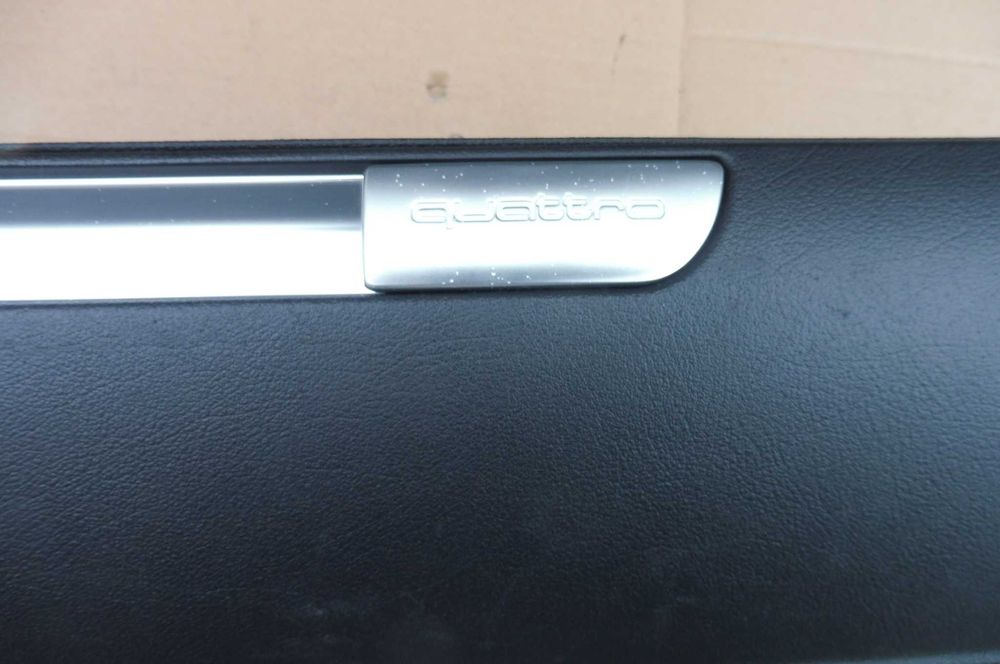 Schowek pasażera czarny QUATTRO - AUDI TT 8N europa