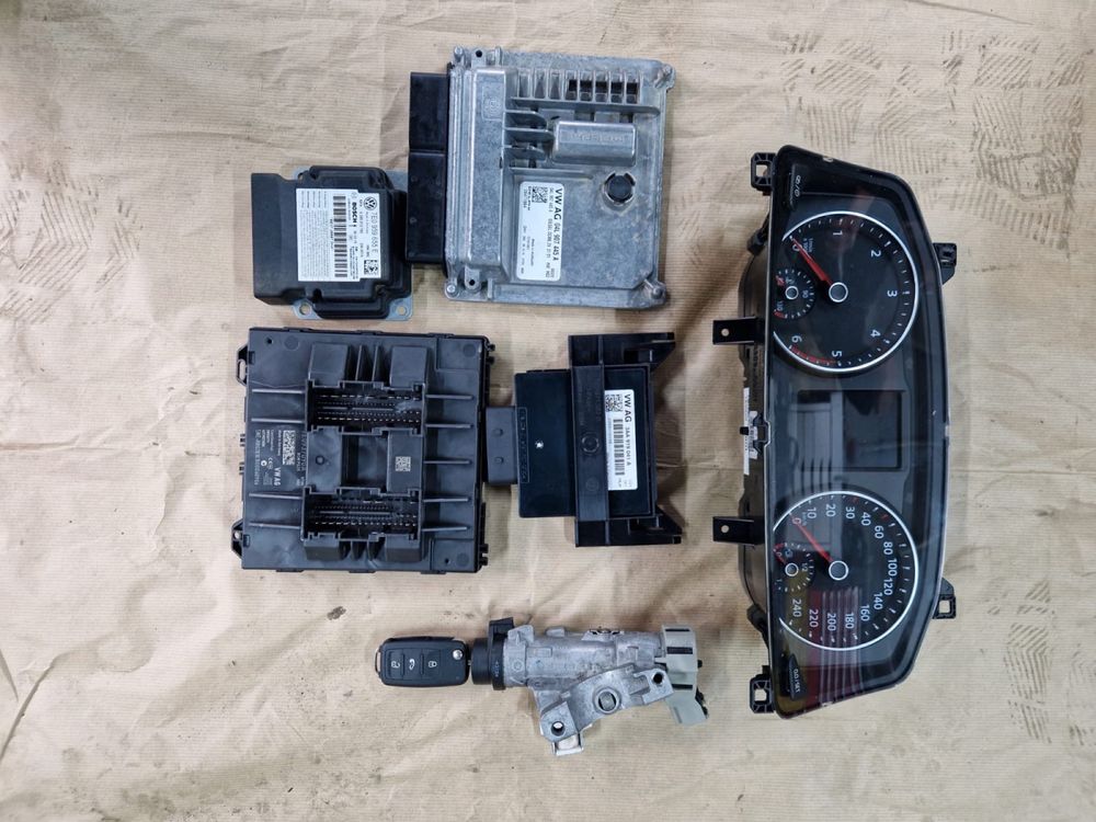 Vw t6 Multivan zestaw startowy komputer stacyjka zegary klucz 2016r