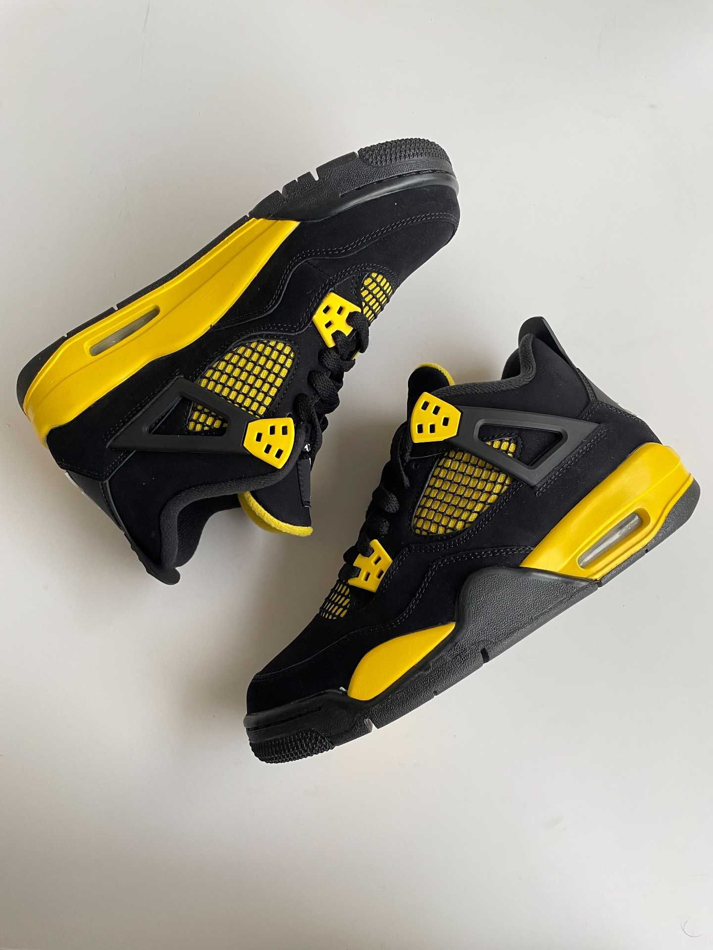 Jordan 4 rétro Thunder 45