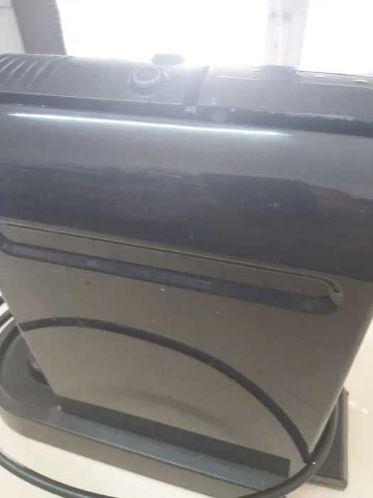 Máquina de café Nespresso Krups a funcionar perfeitamente