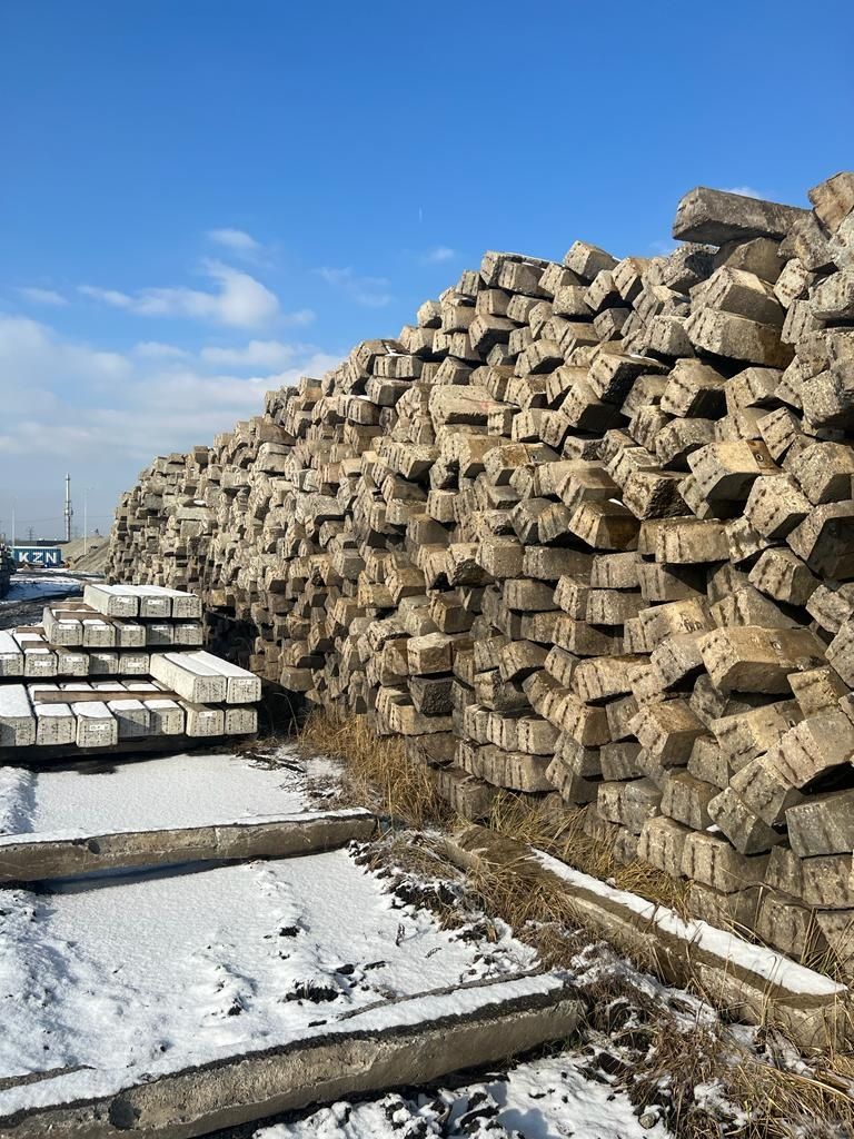 Podkłady kolejowe betonowe zbrojone utwardzenie droga plac słupki hds