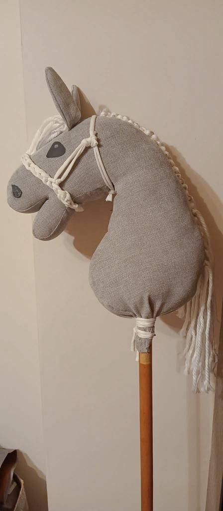 Konie na patyku hobby horse