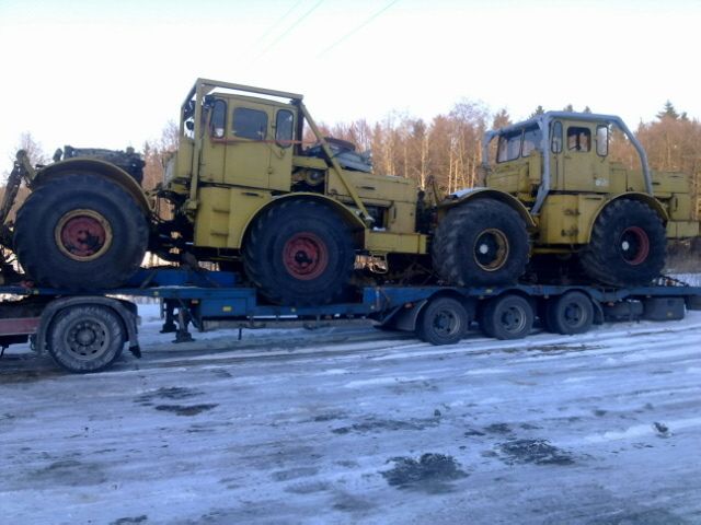 Ponadnormatywny transport niskopodwoziowy maszyn ponadgabarytowy