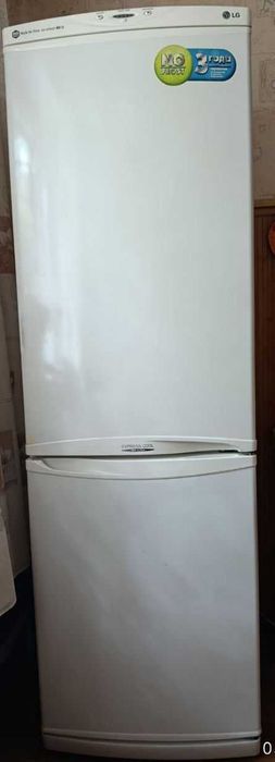 Холодильник LG 2-х камерний