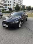 Samochod jaguar XF R