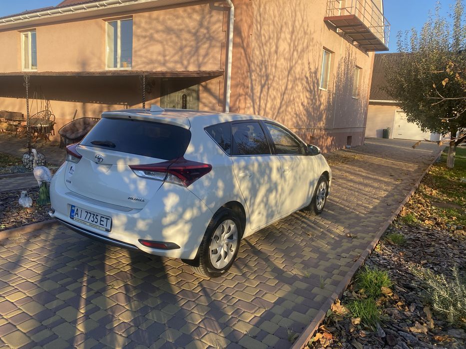Toyota Auris 2016 р  газ/бензин