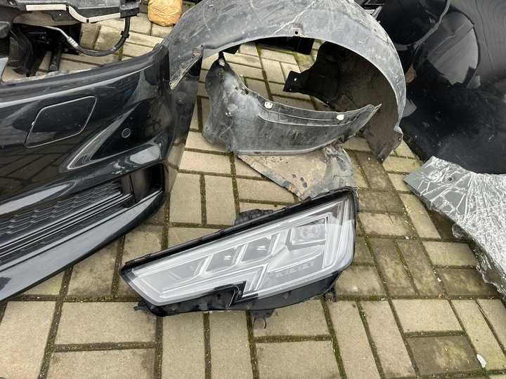 Бампер капот фари крило радіатори Audi A4 B9 B8 S-Line рест до рест