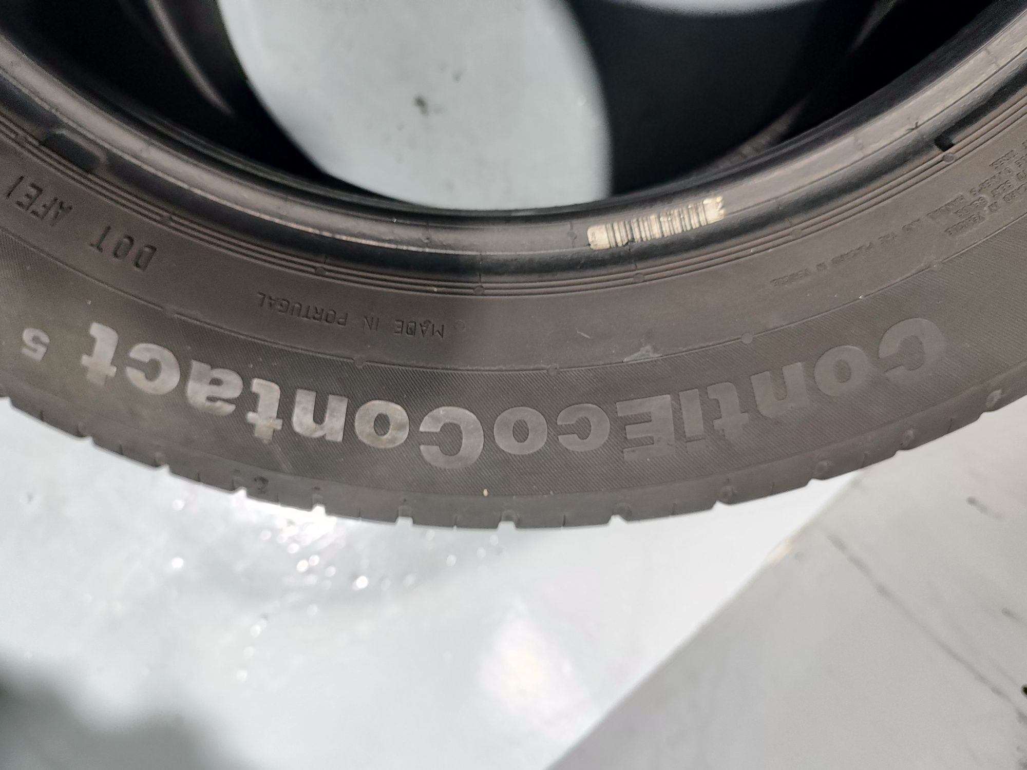 2 pneus semi novos 205-55R17 Oferta dos portes 100 Euros