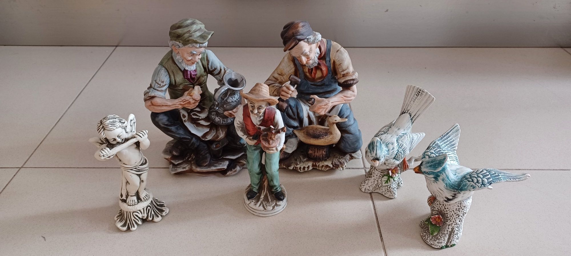 Miniaturas loicas variadas