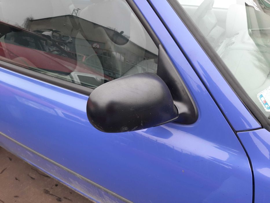 Nissan Micra K11 Lift 3D 1.0i 2001r.Lusterko zewnętrzne Prawe