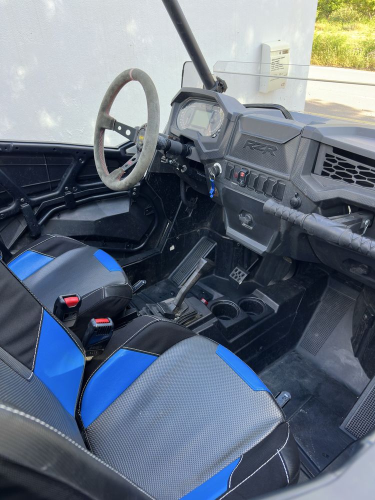 Polaris RZR 1000 XP4 de 06/2022 como novo!