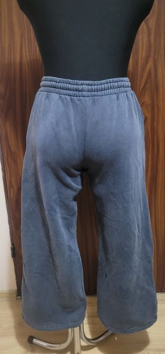 Spodnie dresowe szerokie