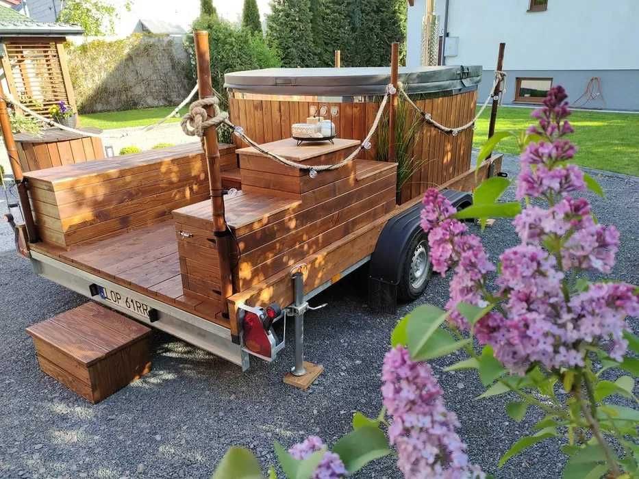 Mobilna jacuzzi balia na **Wynajem**