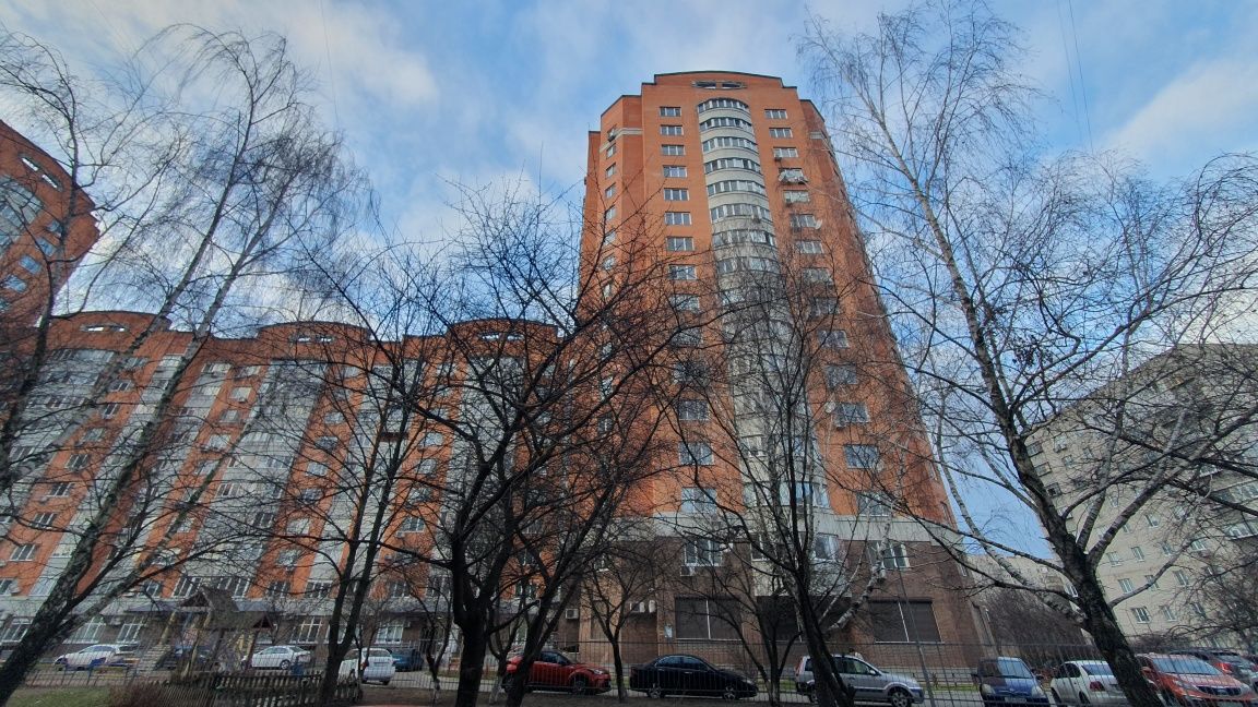 Продам 3 Бровари Аркадія Голуба, державні програми