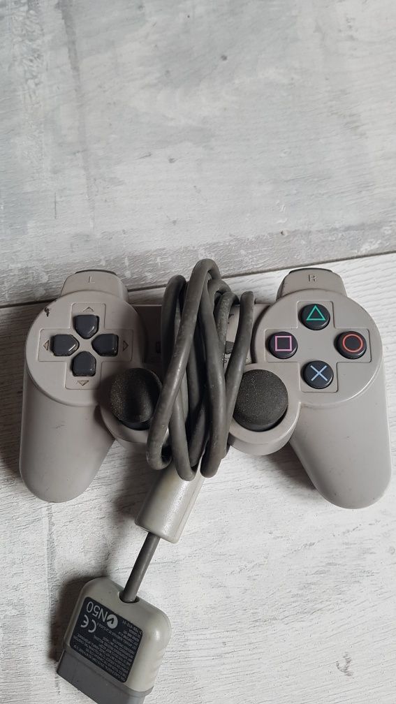 Pad do PS1, scph1200
