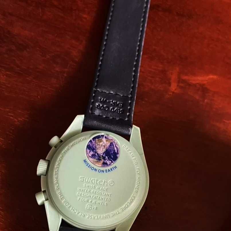 Kolekcjonerski zegarek Earth - unikatowy design z przesłaniem!