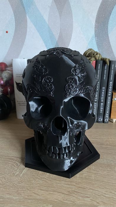 Чорний Череп з Орнаментом (3D-Друк)