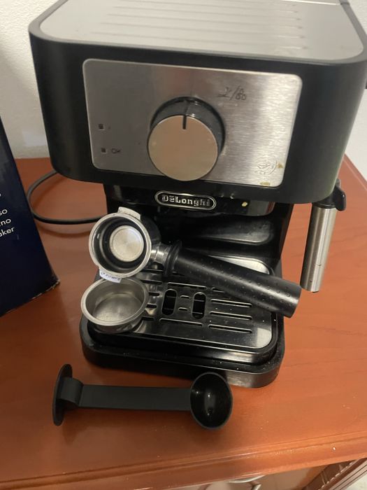 Máquina de Café Espresso e Cappuccino De’Longhi – Ótimo Estado!