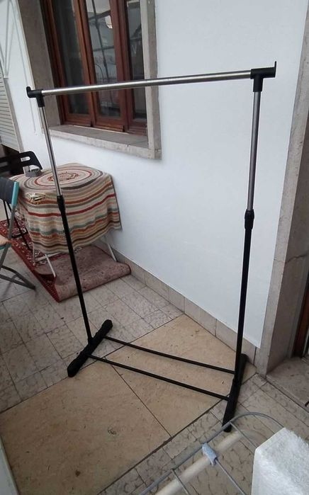 Cabide Roupa Bom Estado