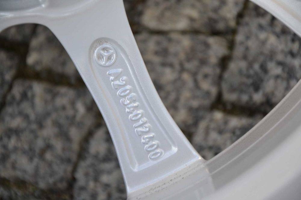 Koła Mercedes C W205 W204 CLA Czujnik 205/60R16 Zima Super stan