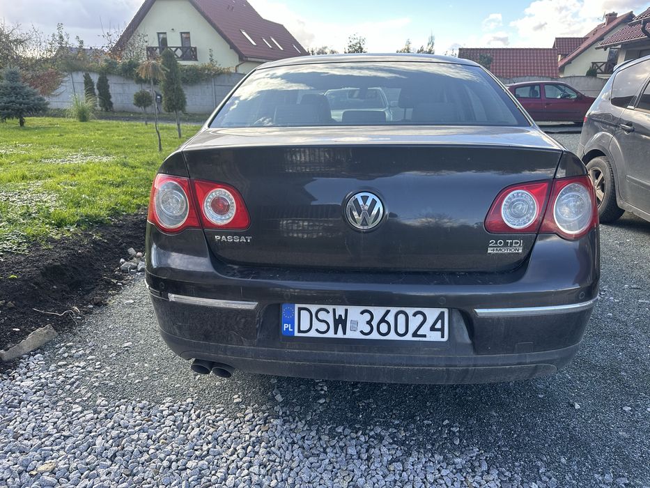 Vw passat 2010 rok produkcii uszkodzony silnik